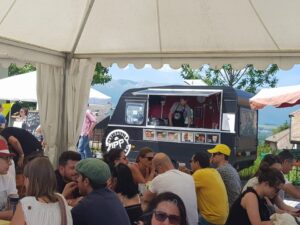 61529690_598063587367771_6571177431758012416_n