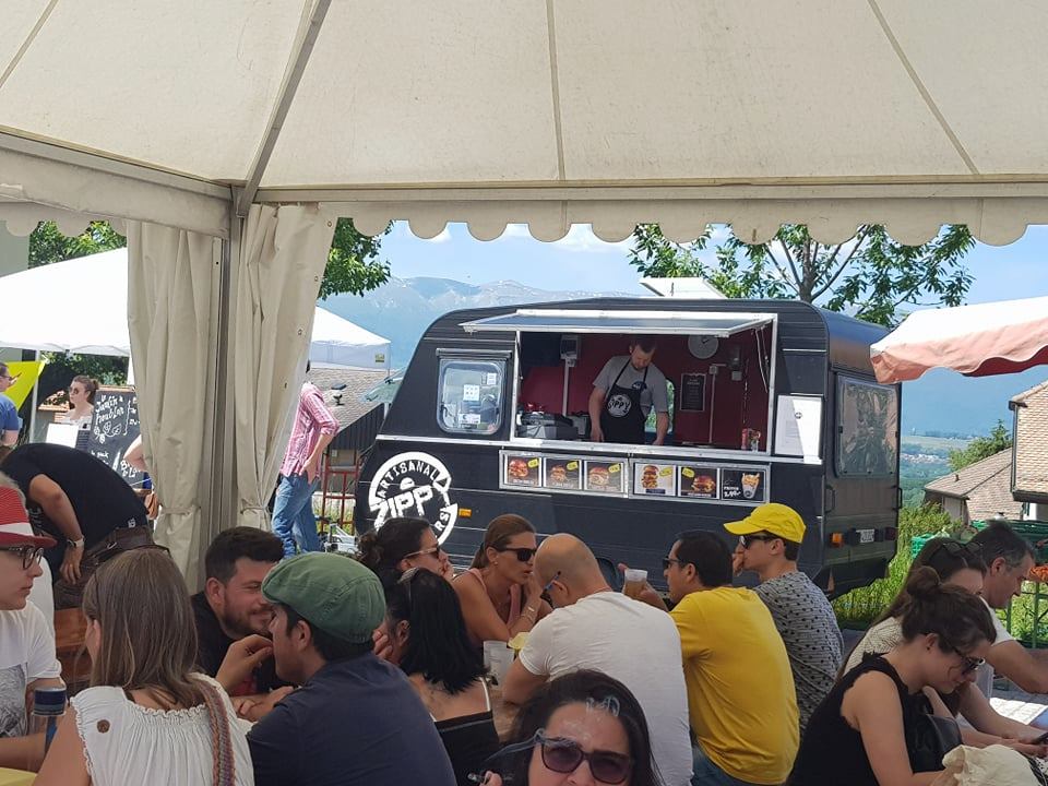 61529690_598063587367771_6571177431758012416_n